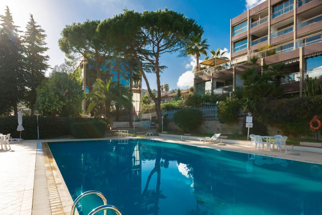 I Giardini Del Sole Con Piscina By Wonderful Italy Appartement San Remo Buitenkant foto