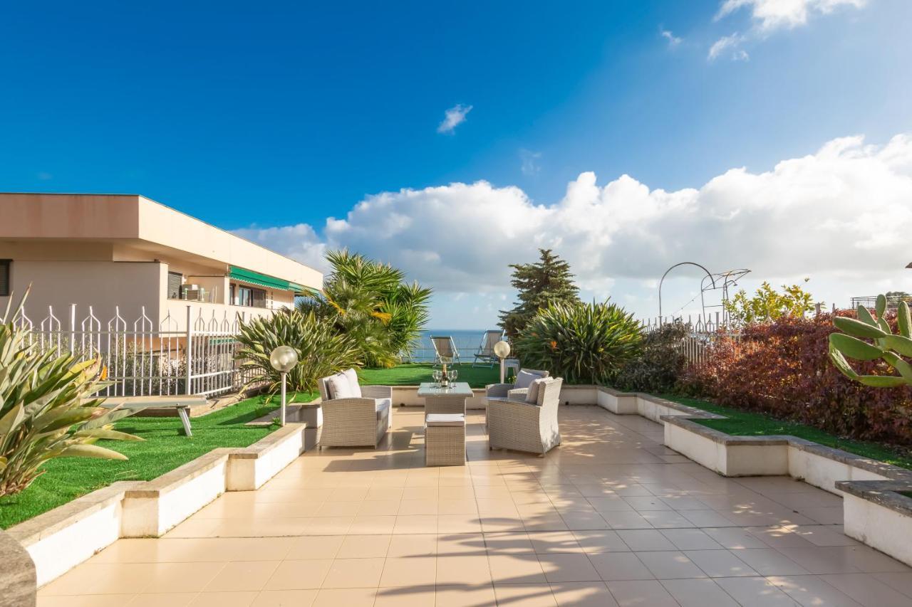 I Giardini Del Sole Con Piscina By Wonderful Italy Appartement San Remo Buitenkant foto